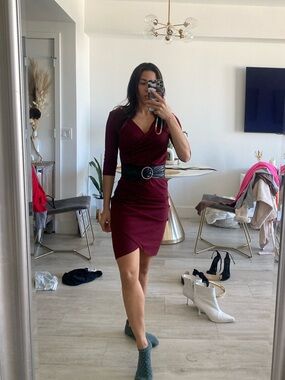 Women's Burgundy Wrap-Style Bodycon Dress